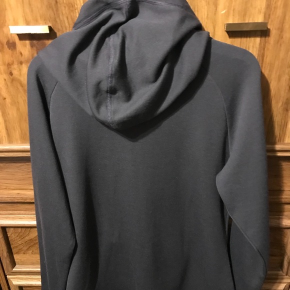 Women’s Size SM (4/6) Hoodie - Picture 3 of 3